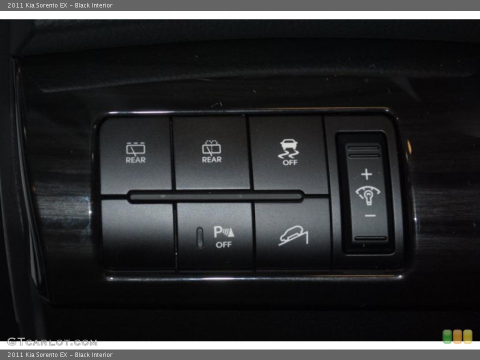 Black Interior Controls for the 2011 Kia Sorento EX #44876037