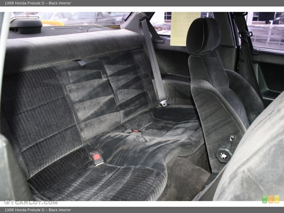 Black Interior Photo for the 1988 Honda Prelude Si #44879493