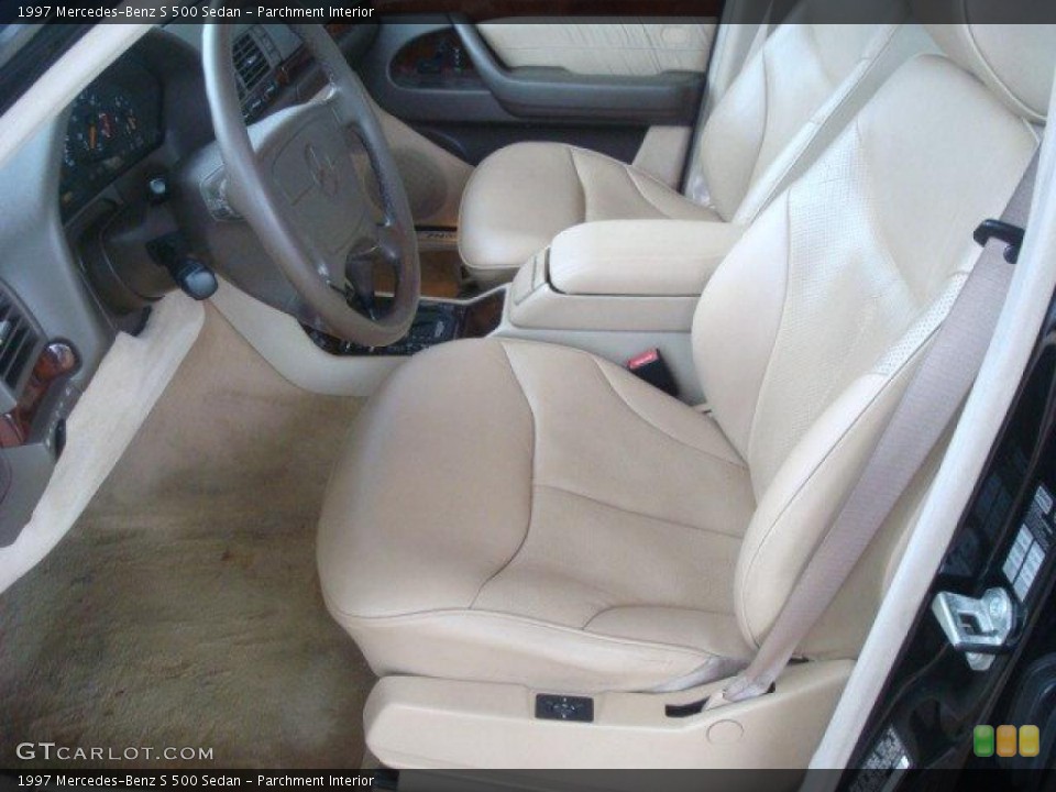 Parchment Interior Photo for the 1997 Mercedes-Benz S 500 Sedan #44888625