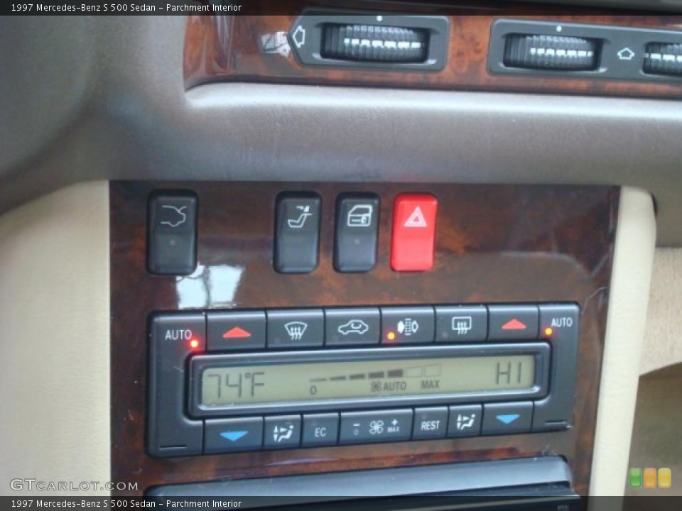Parchment Interior Controls for the 1997 Mercedes-Benz S 500 Sedan #44888673