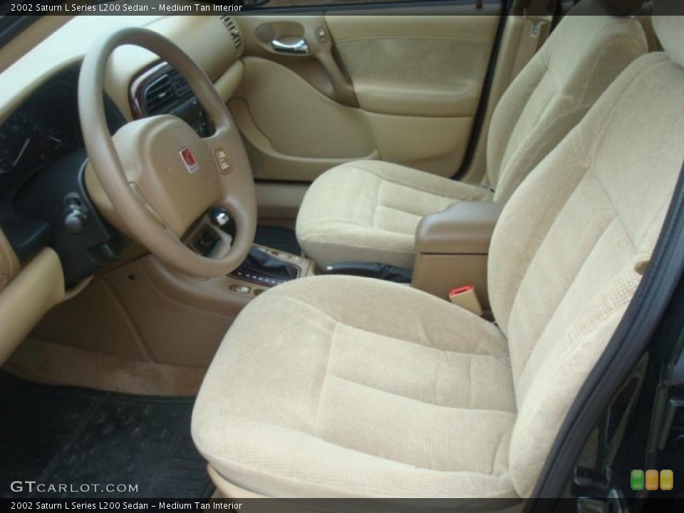 Medium Tan Interior Photo for the 2002 Saturn L Series L200 Sedan #44889254