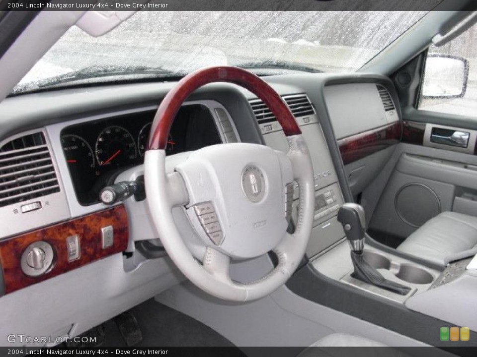 Dove Grey Interior Prime Interior for the 2004 Lincoln Navigator Luxury 4x4 #44893361