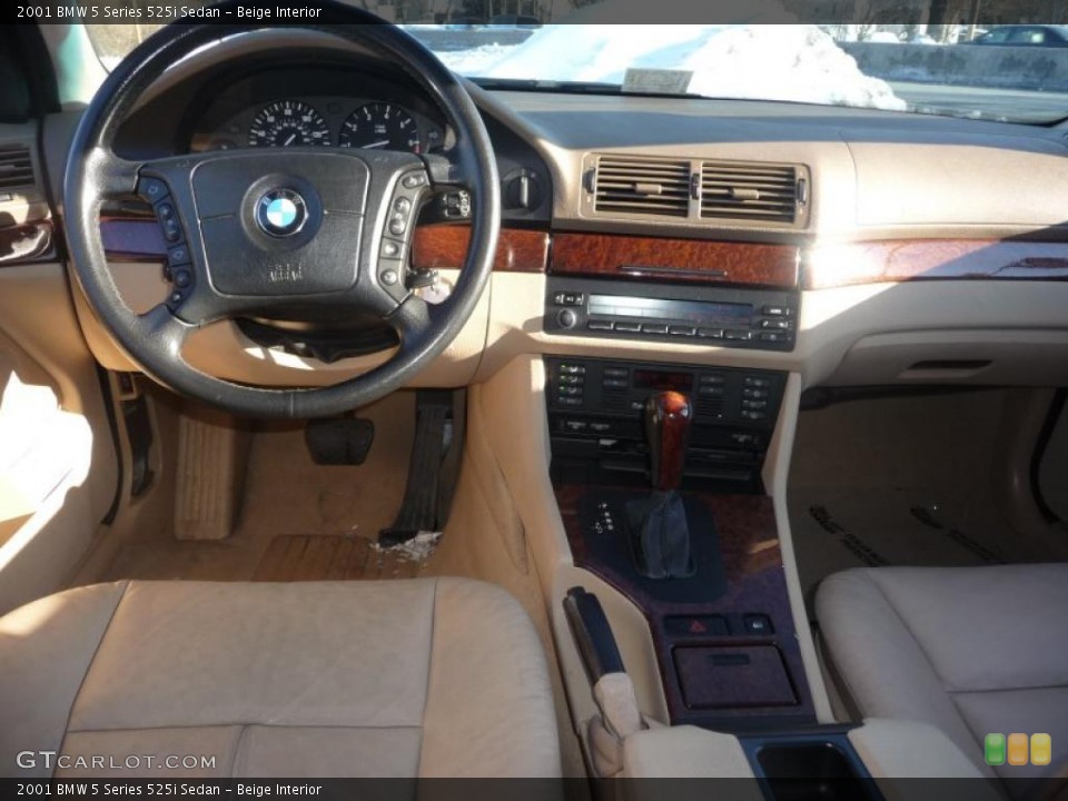Beige Interior Dashboard for the 2001 BMW 5 Series 525i Sedan #44893593