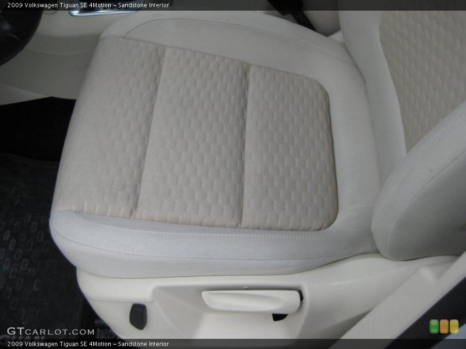 Sandstone Interior Photo for the 2009 Volkswagen Tiguan SE 4Motion #44895894