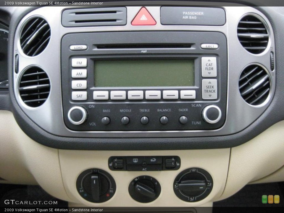 Sandstone Interior Controls for the 2009 Volkswagen Tiguan SE 4Motion #44896082