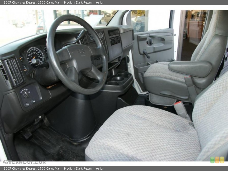 Medium Dark Pewter 2005 Chevrolet Express Interiors