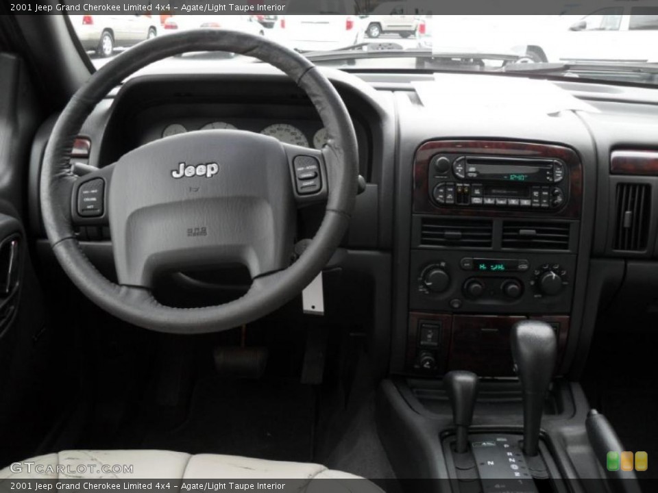 Agate/Light Taupe Interior Dashboard for the 2001 Jeep Grand Cherokee Limited 4x4 #44903106