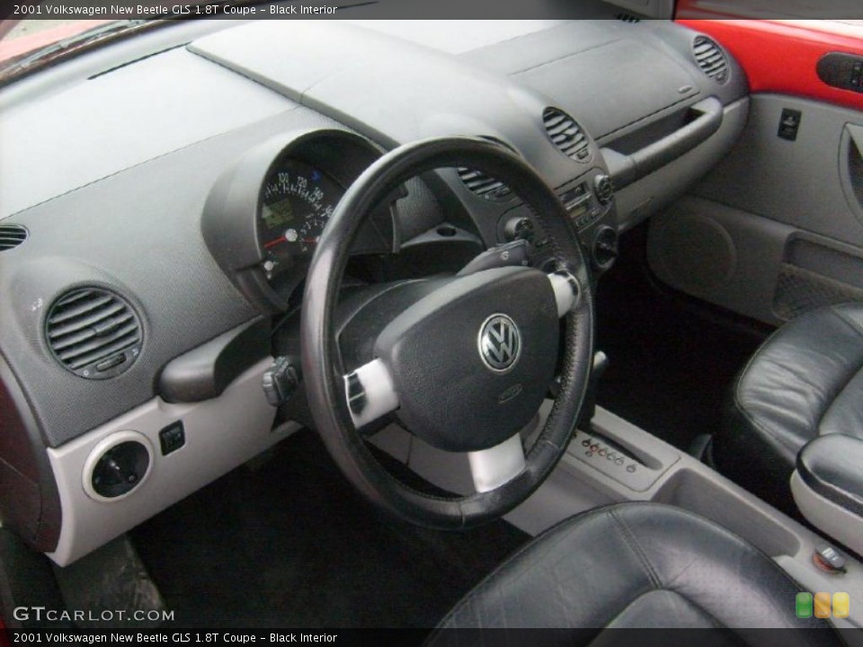 Black Interior Photo for the 2001 Volkswagen New Beetle GLS 1.8T Coupe #44913276