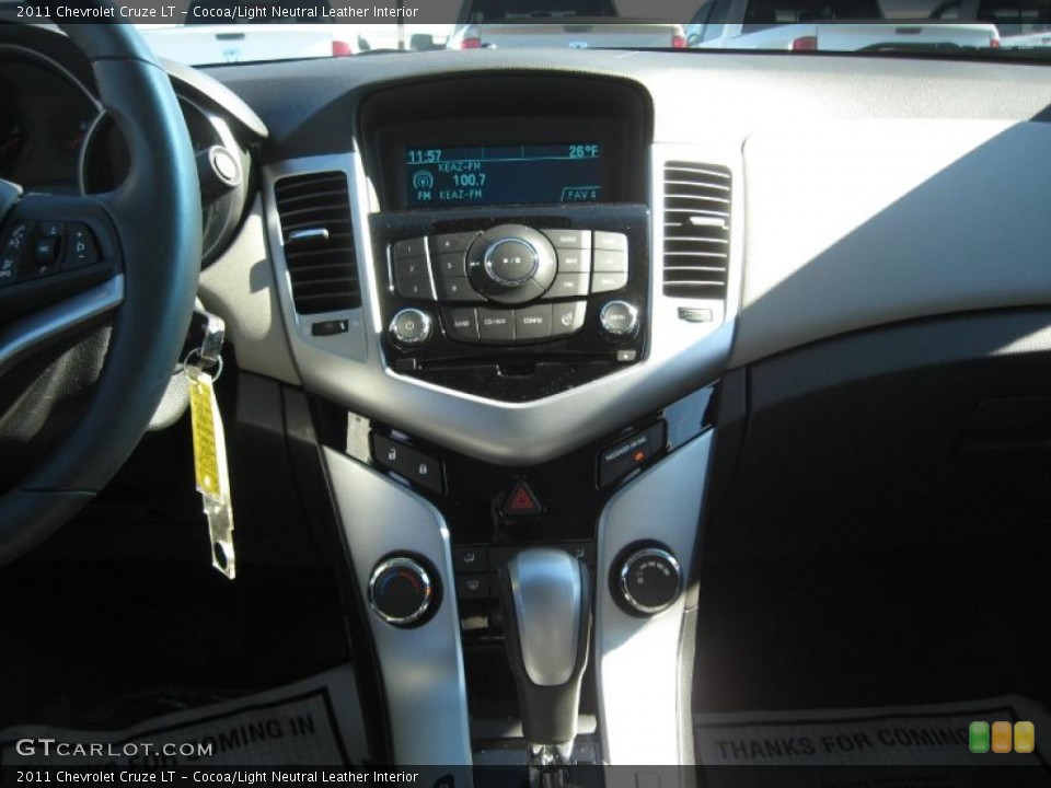 Cocoa/Light Neutral Leather Interior Controls for the 2011 Chevrolet Cruze LT #44917284