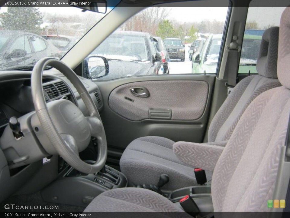 Gray Interior Photo for the 2001 Suzuki Grand Vitara JLX 4x4 #44920776