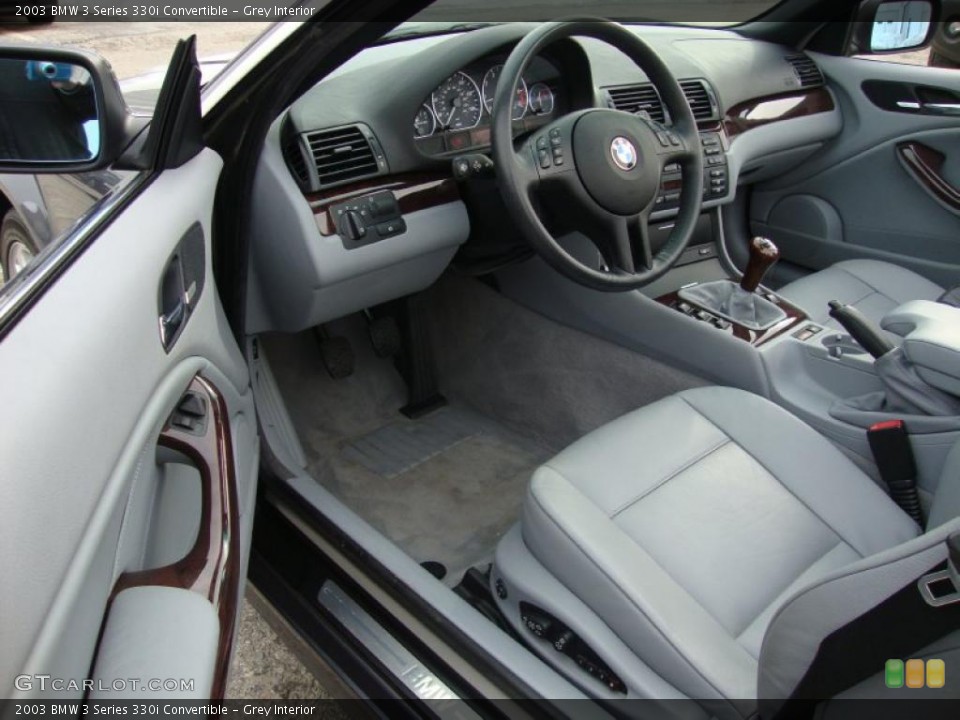 Grey Interior Photo for the 2003 BMW 3 Series 330i Convertible #44926197