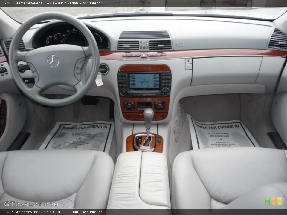 Ash Interior Dashboard for the 2005 Mercedes-Benz S 430 4Matic Sedan #44928377