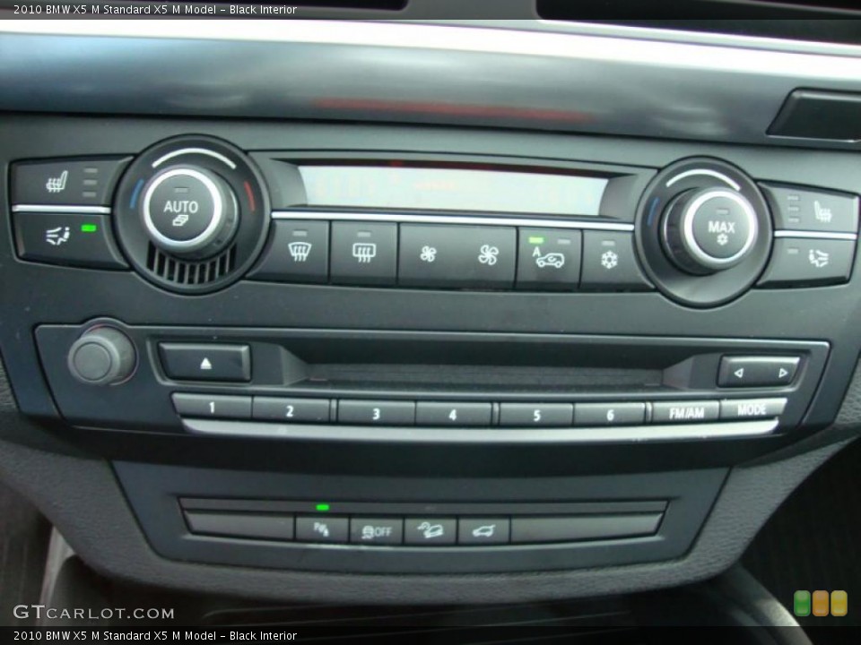 Black Interior Controls for the 2010 BMW X5 M  #44928925