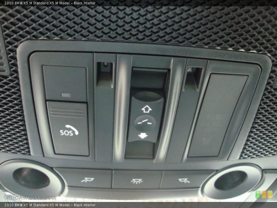 Black Interior Controls for the 2010 BMW X5 M  #44928985