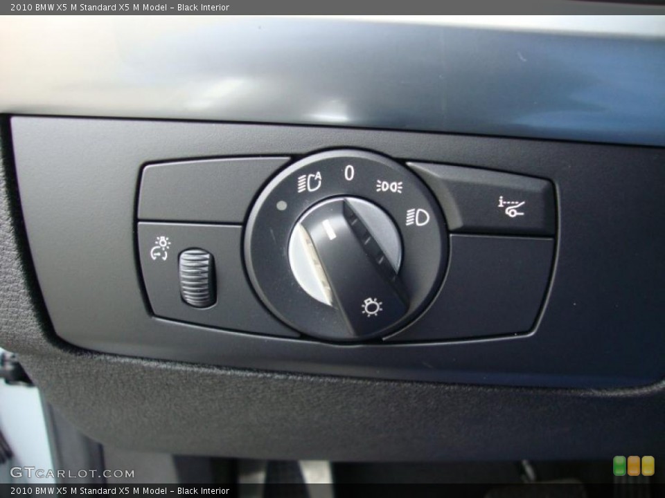 Black Interior Controls for the 2010 BMW X5 M  #44929115