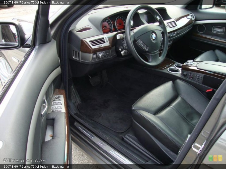 Black Interior Photo for the 2007 BMW 7 Series 750Li Sedan #44929361