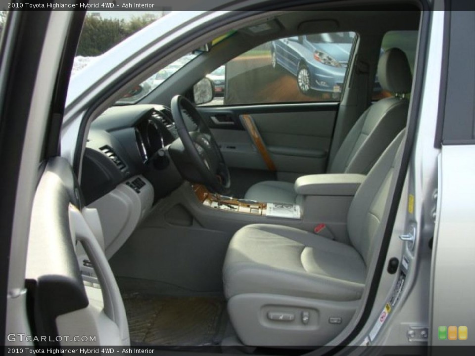 Ash Interior Photo for the 2010 Toyota Highlander Hybrid 4WD #44929801