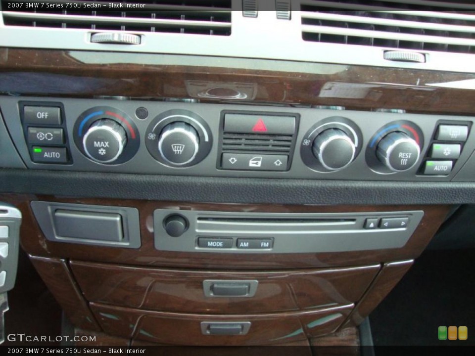 Black Interior Controls for the 2007 BMW 7 Series 750Li Sedan #44929853