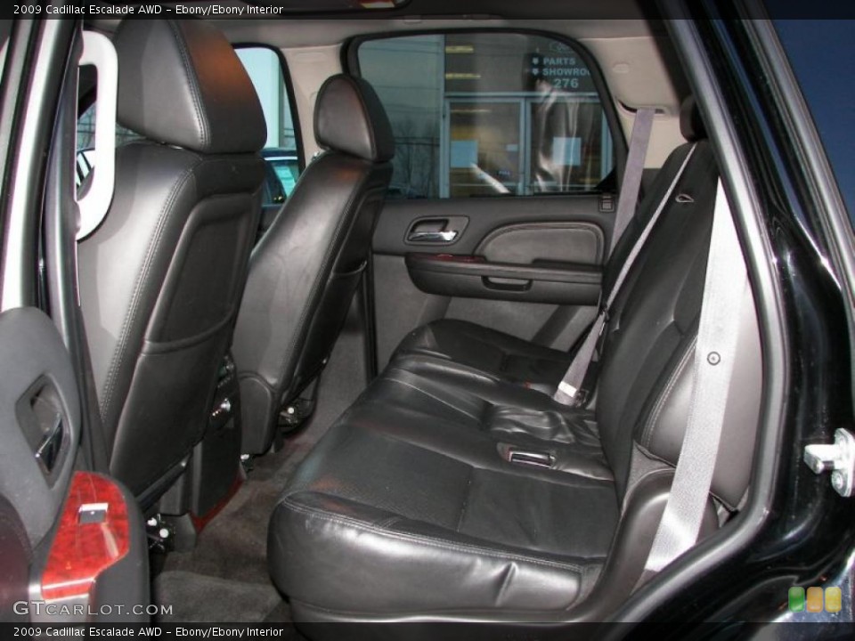 Ebony/Ebony Interior Photo for the 2009 Cadillac Escalade AWD #44933637