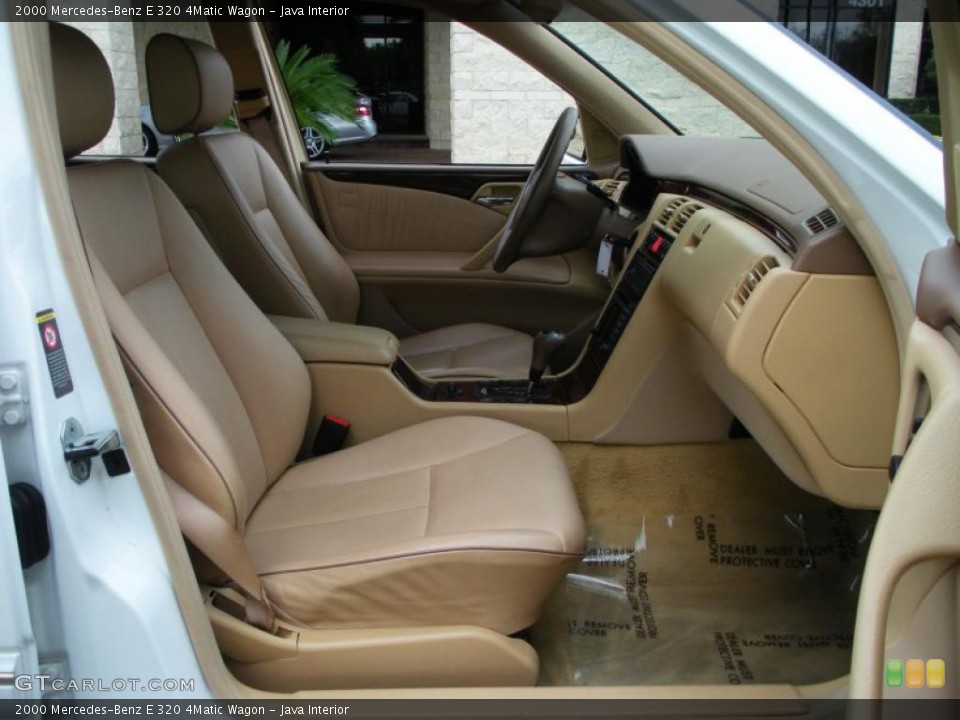 Java Interior Photo for the 2000 Mercedes-Benz E 320 4Matic Wagon #44944845