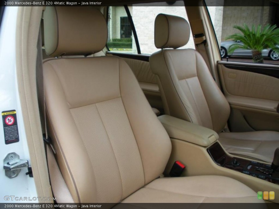 Java Interior Photo for the 2000 Mercedes-Benz E 320 4Matic Wagon #44944857