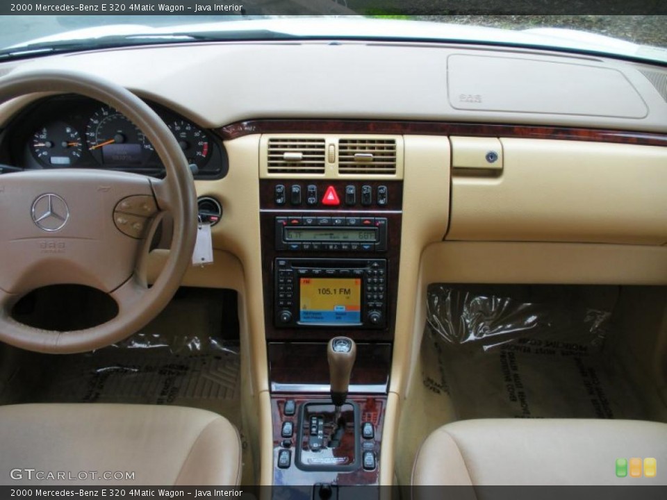 Java Interior Dashboard for the 2000 Mercedes-Benz E 320 4Matic Wagon #44944881