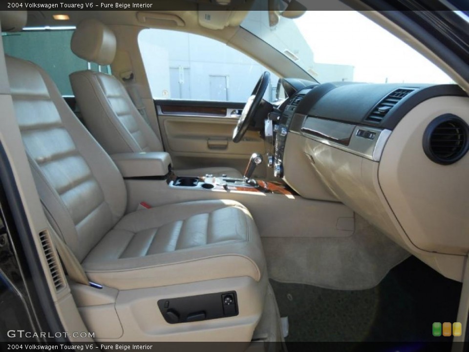 Pure Beige Interior Photo for the 2004 Volkswagen Touareg V6 #44945521