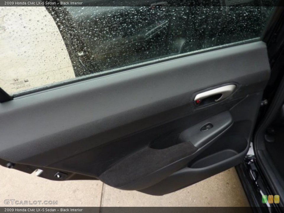Black Interior Door Panel for the 2009 Honda Civic LX-S Sedan #44948661