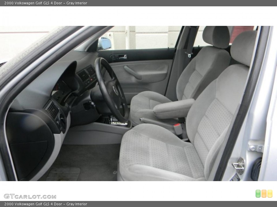 Gray Interior Photo for the 2000 Volkswagen Golf GLS 4 Door #44951122