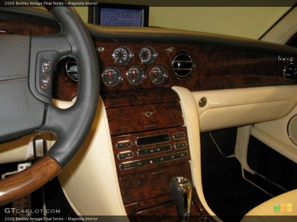 Magnolia Interior Controls for the 2009 Bentley Arnage Final Series #44958783