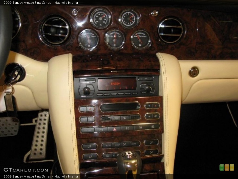 Magnolia Interior Controls for the 2009 Bentley Arnage Final Series #44958833
