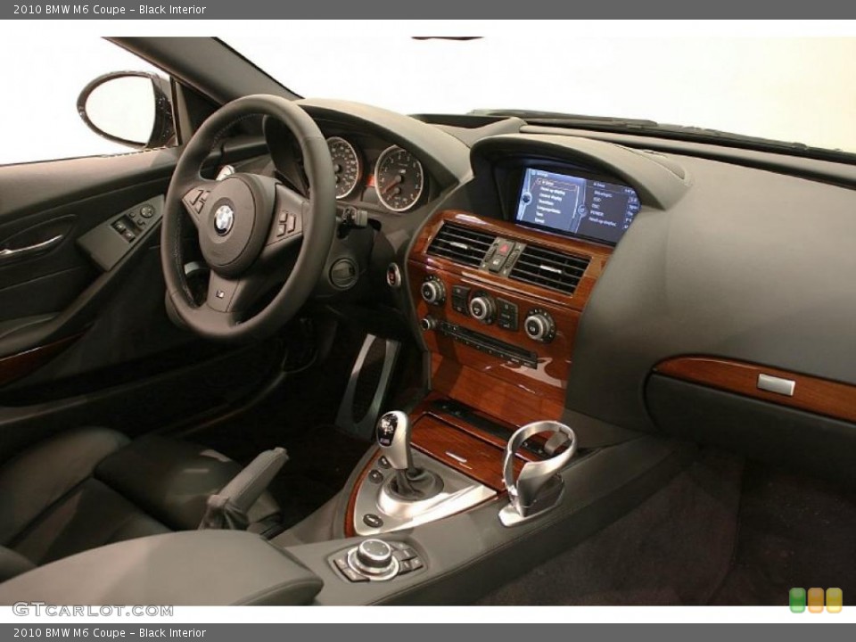 Black Interior Dashboard for the 2010 BMW M6 Coupe #44963745