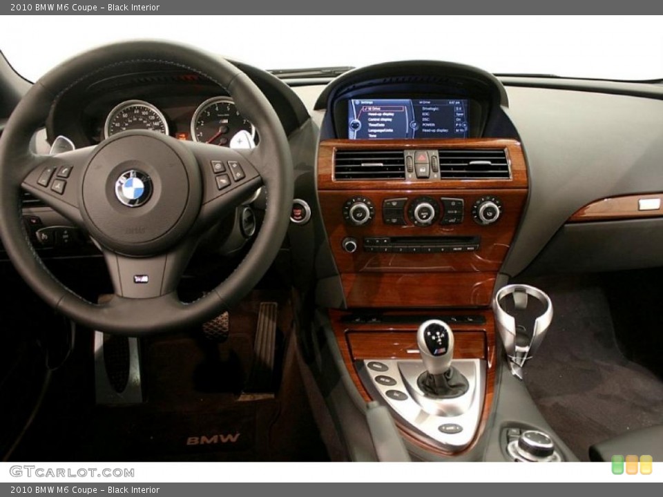 Black Interior Dashboard for the 2010 BMW M6 Coupe #44963801