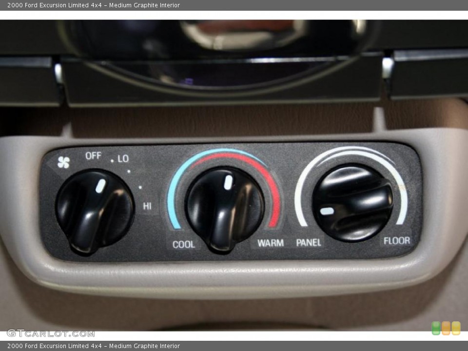 Medium Graphite Interior Controls for the 2000 Ford Excursion Limited 4x4 #44969241