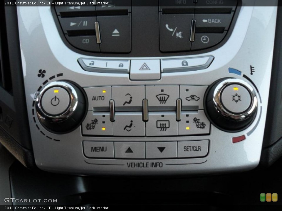 Light Titanium/Jet Black Interior Controls for the 2011 Chevrolet Equinox LT #44971170