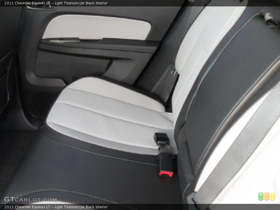 Light Titanium/Jet Black Interior Photo for the 2011 Chevrolet Equinox LT #44971245