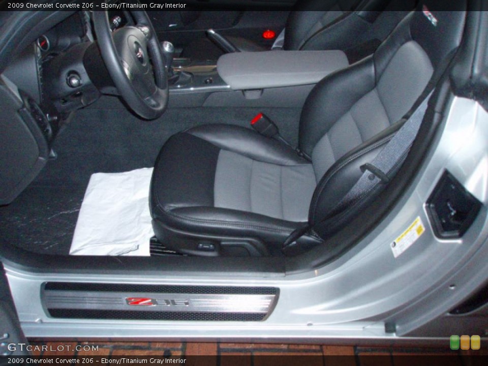 Ebony/Titanium Gray Interior Photo for the 2009 Chevrolet Corvette Z06 #44972301