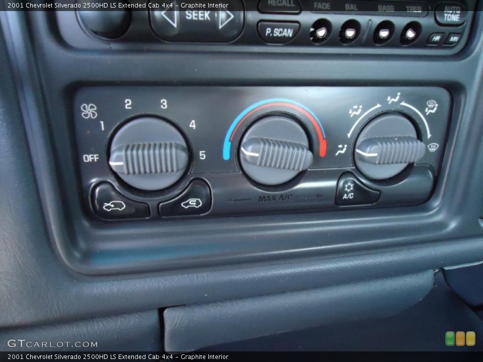 Graphite Interior Controls for the 2001 Chevrolet Silverado 2500HD LS Extended Cab 4x4 #44979657