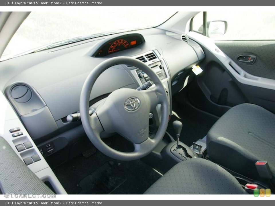 Dark Charcoal Interior Photo for the 2011 Toyota Yaris 5 Door Liftback #44980990