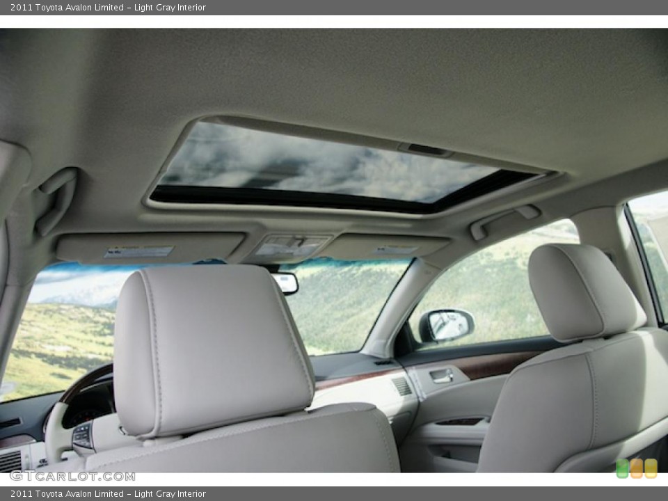 Light Gray Interior Sunroof for the 2011 Toyota Avalon Limited #44982068