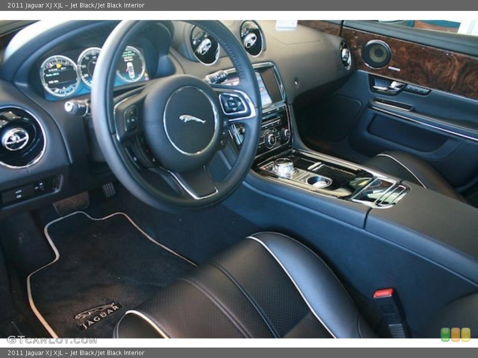 Jet Black/Jet Black Interior Photo for the 2011 Jaguar XJ XJL #44984498