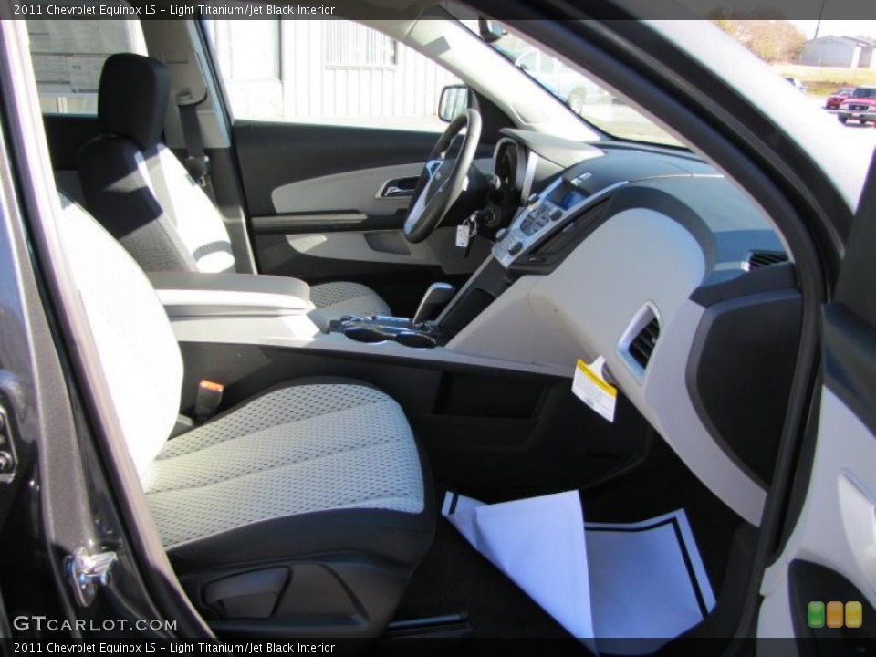 Light Titanium/Jet Black Interior Photo for the 2011 Chevrolet Equinox LS #44984838