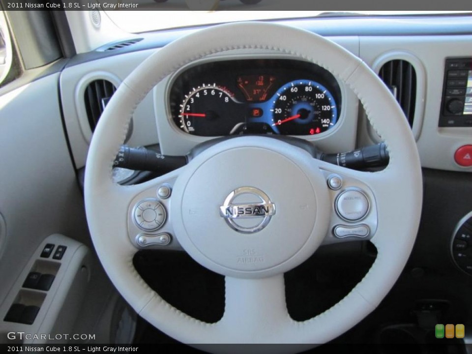 Light Gray Interior Steering Wheel for the 2011 Nissan Cube 1.8 SL #44987154