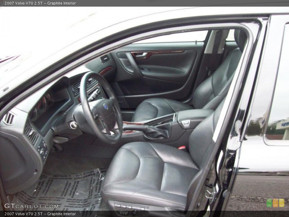 Graphite Interior Photo for the 2007 Volvo V70 2.5T #44988234