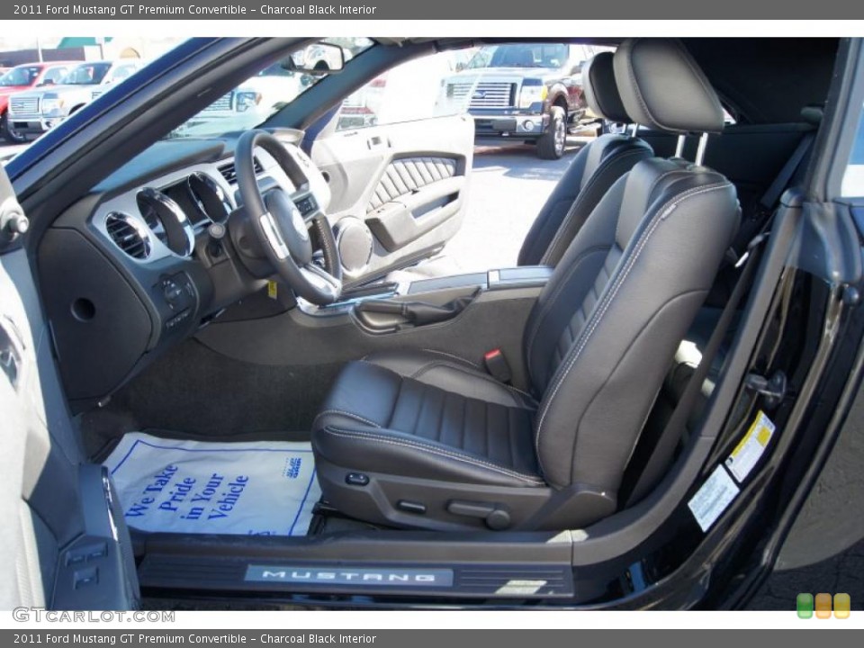 Charcoal Black Interior Photo for the 2011 Ford Mustang GT Premium Convertible #45007440