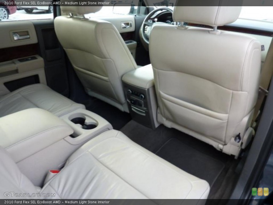 Medium Light Stone Interior Photo for the 2010 Ford Flex SEL EcoBoost AWD #45008541