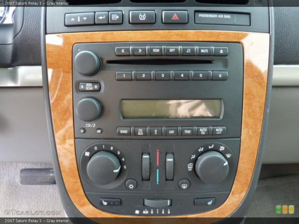 Gray Interior Controls for the 2007 Saturn Relay 3 #45009661