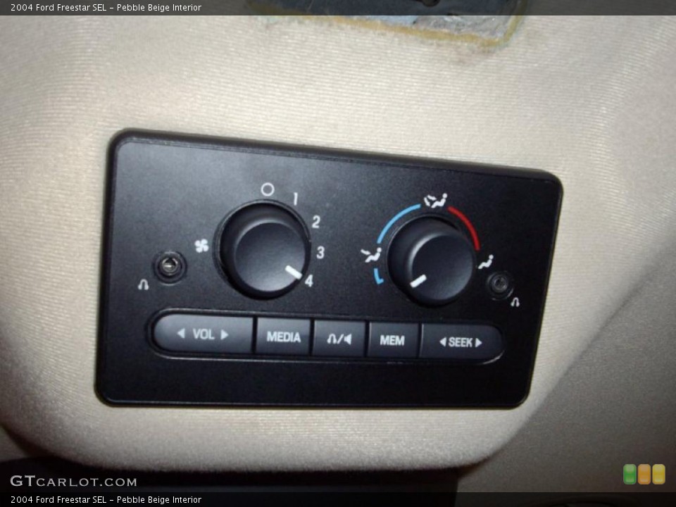 Pebble Beige Interior Controls for the 2004 Ford Freestar SEL #45010586