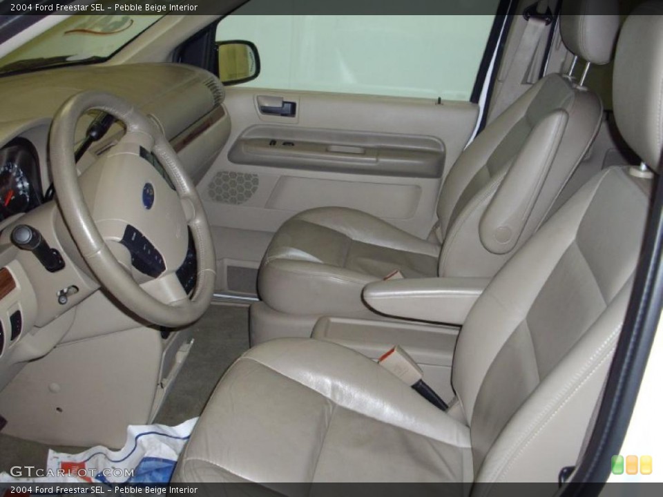Pebble Beige Interior Photo for the 2004 Ford Freestar SEL #45010593
