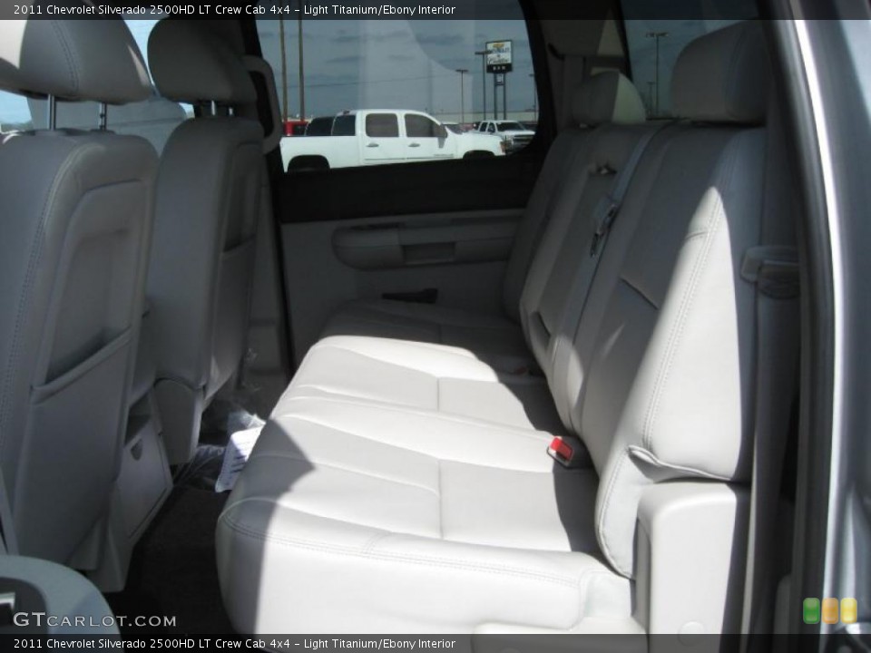 Light Titanium/Ebony Interior Photo for the 2011 Chevrolet Silverado 2500HD LT Crew Cab 4x4 #45017780